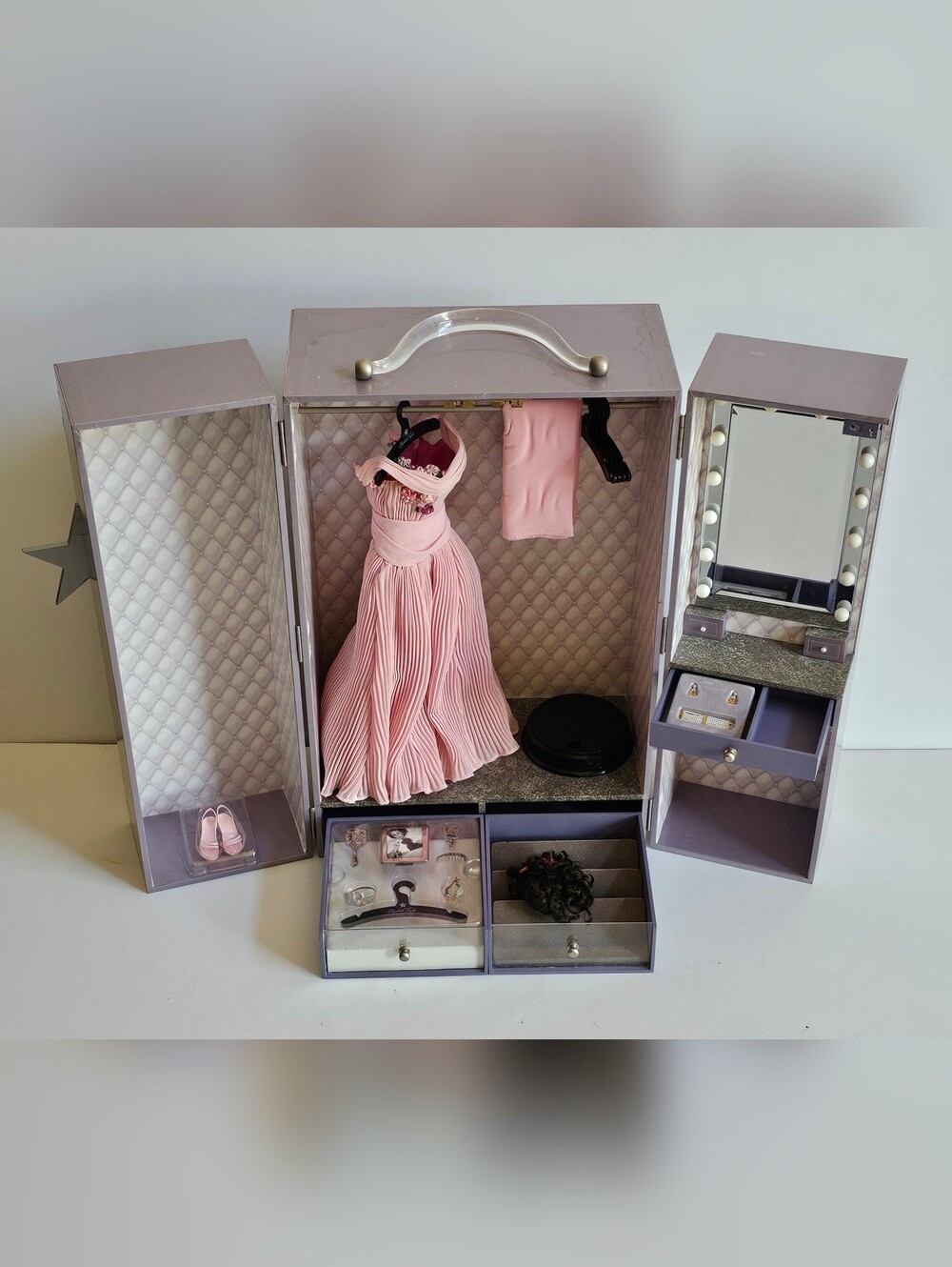 Franklin Mint Elizabeth Taylor Vanity Closet w/ Dress, Heels, Earrings, & more!